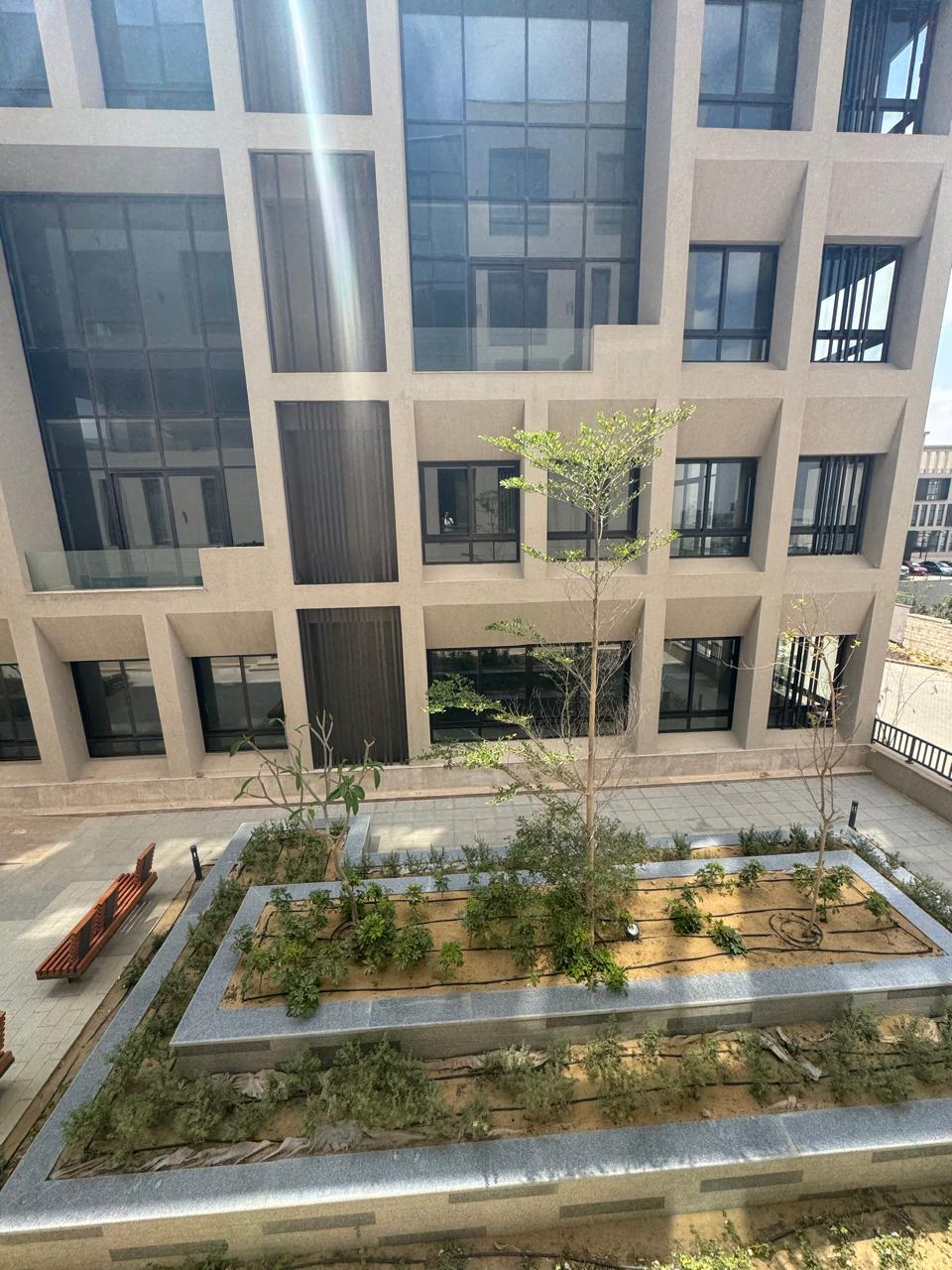 Fully Finished Corporate Office for Rent District 5 Mall Marakez New Cairo 105m² BUA